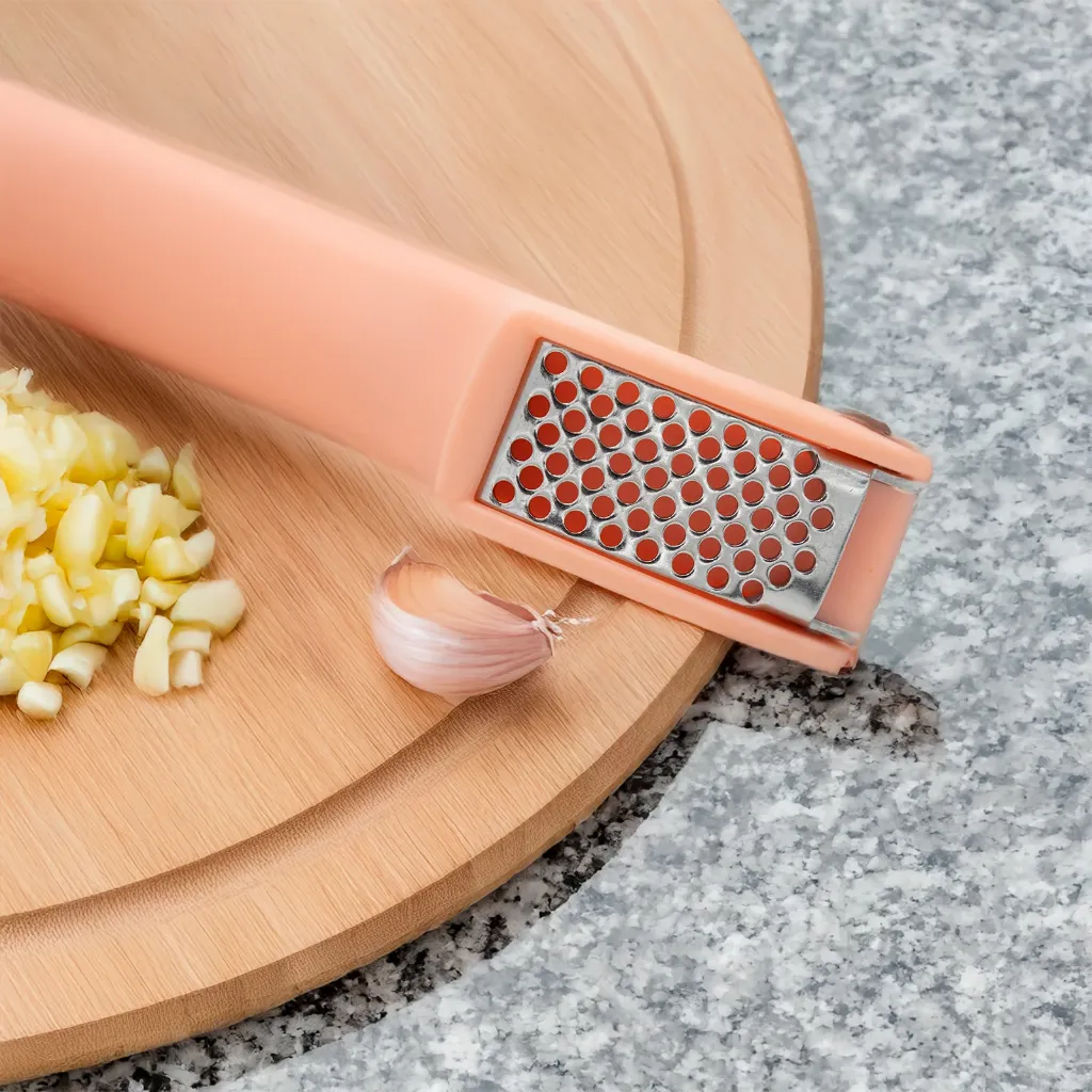 Garlic Press_Lifestyle 2.webp